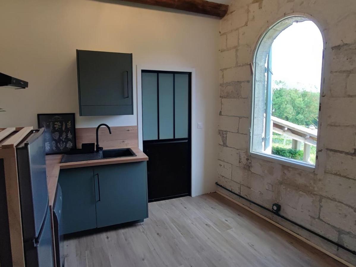 Appartement Au Calme Proche Centre Villeneuve-lès-Avignon Exterior foto