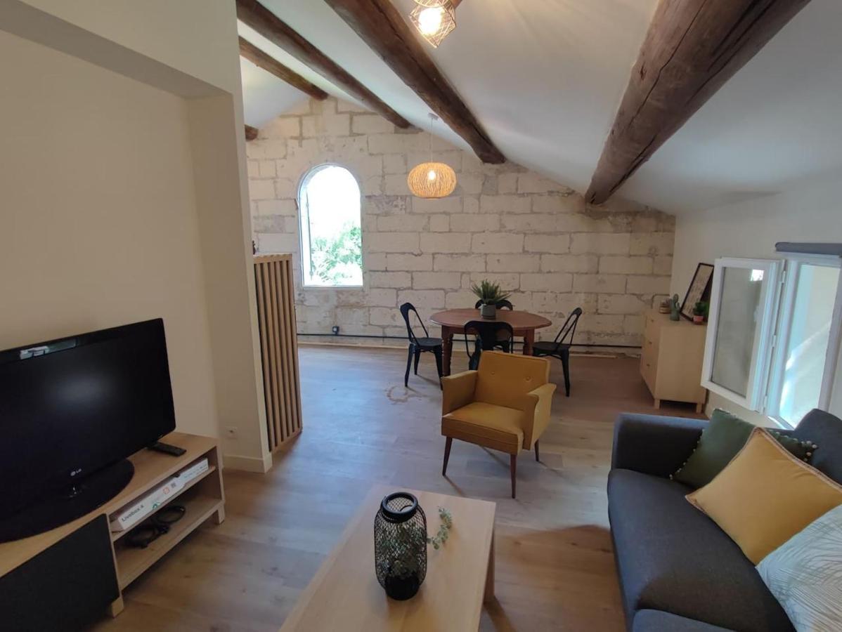 Appartement Au Calme Proche Centre Villeneuve-lès-Avignon Exterior foto